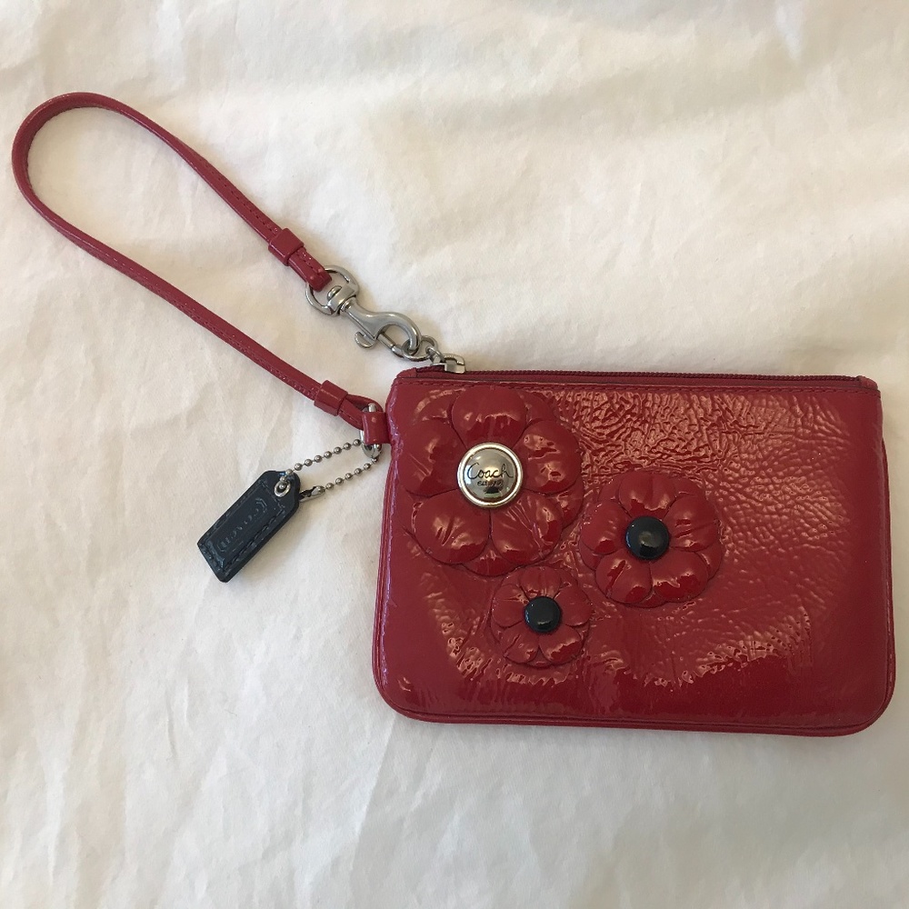 Coach poppy red patent leather small wristlet